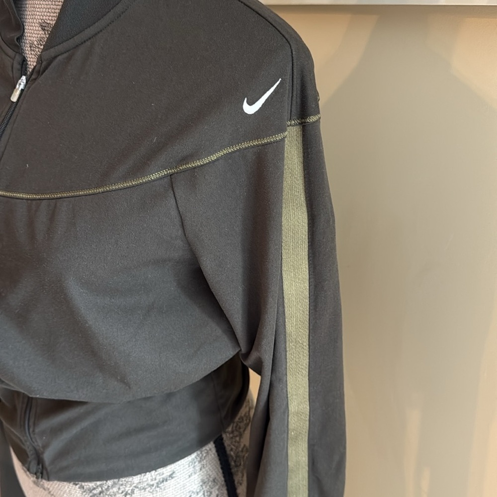 Jacket - Picture 2 of 4